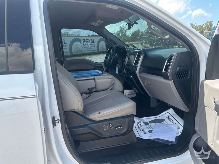 2016-ford-f150-image-26