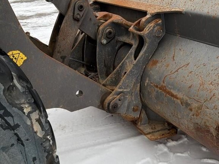 2017-volvo-l110h-image-10