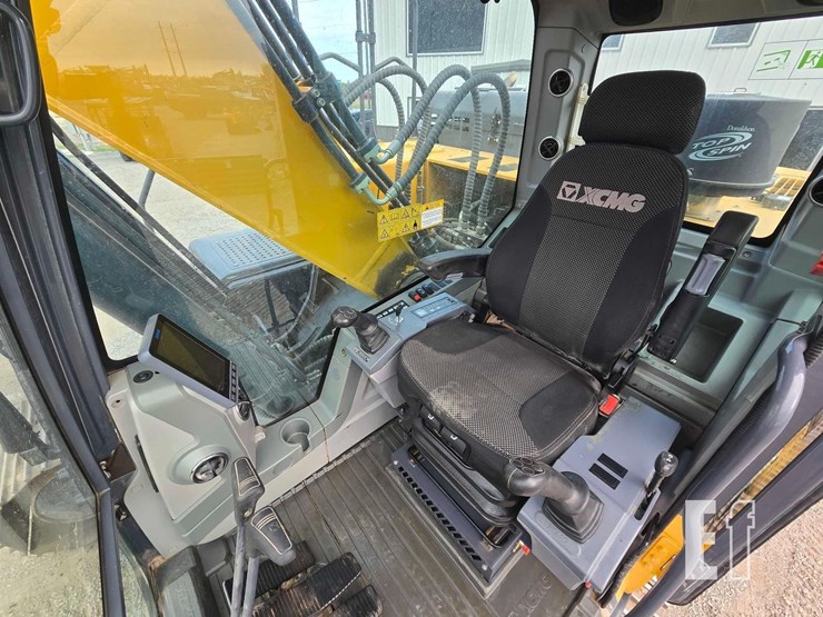 2022-xcmg-xe210u-image-13