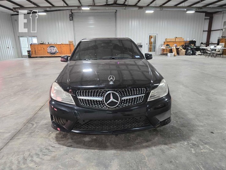 2014-mercedes-benz-c250-image-6