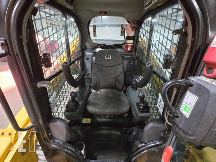 2022-caterpillar-289d3-image-11