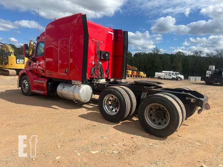 2016-peterbilt-579-image-6