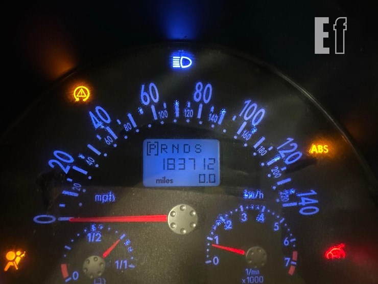 2005-volkswagen-beetle-image-10