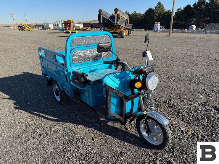 2025-ir-iret13-electric-tricycle-image-6