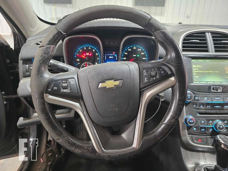 2015-chevrolet-malibu-image-10