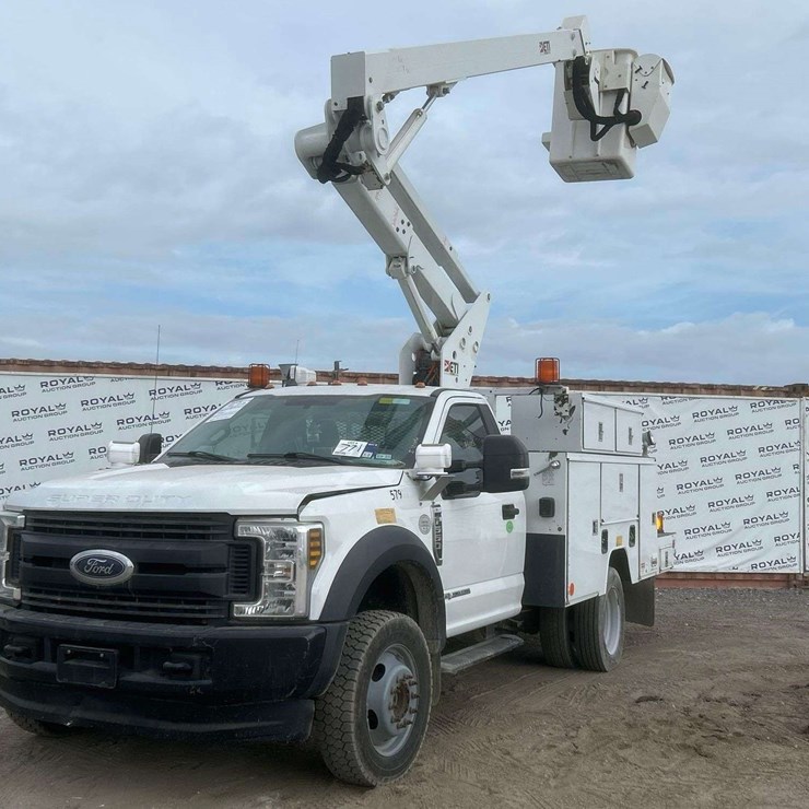 2019 FORD F550