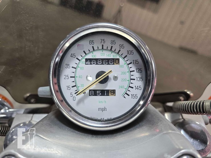 2001-yamaha-xt225-image-12