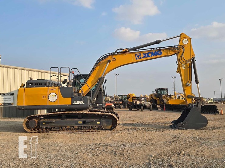 2022-xcmg-xe210u-image-6