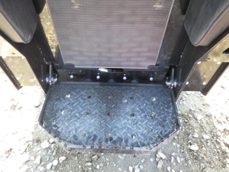 2025-sdlool-v1000-skid-steer-tracked-loader-image-26