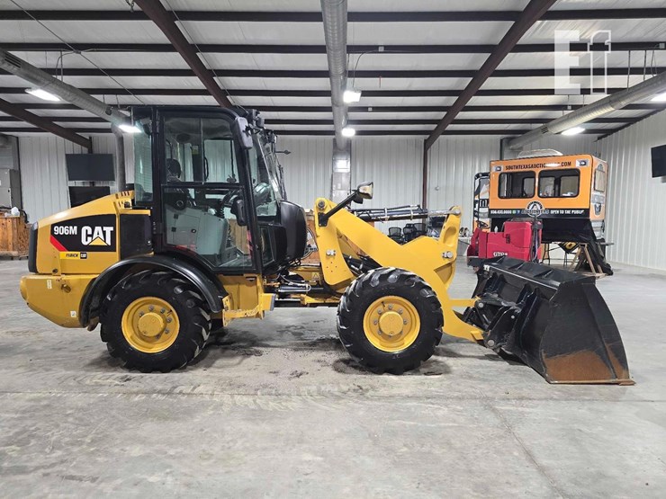 2018-caterpillar-906m-image-6