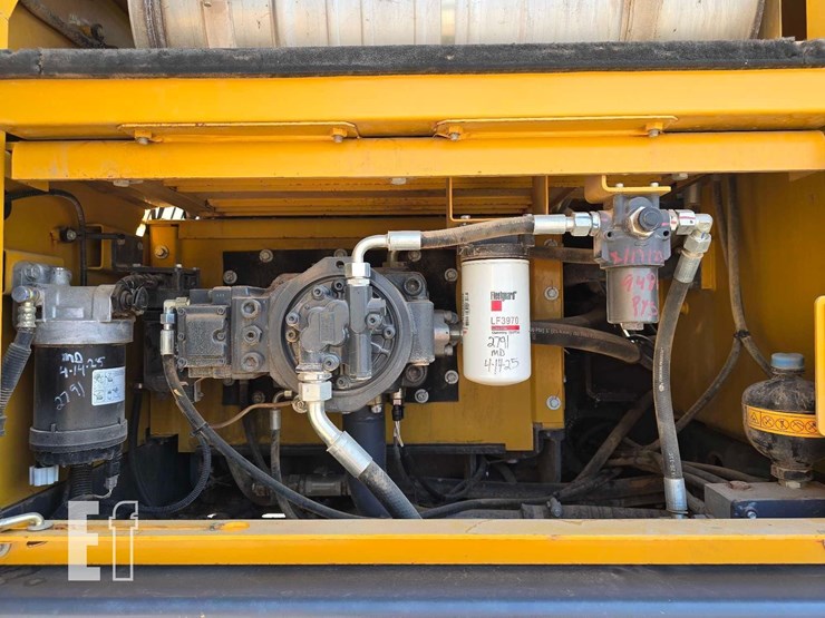 2022-xcmg-xe210u-image-25