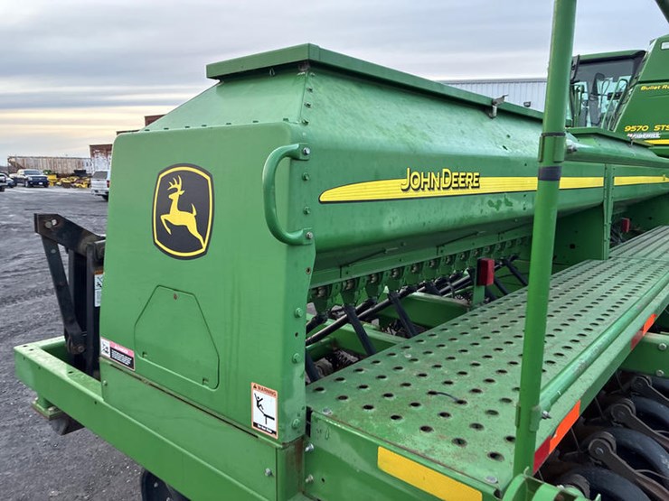 john-deere-1590-image-19