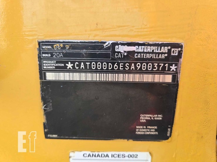 2020-caterpillar-d6-image-38