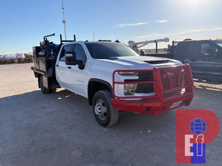 2024-chevrolet-silverado-3500hd-image-2
