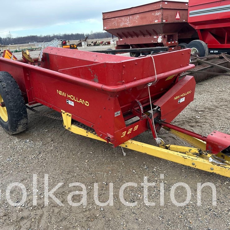 NEW HOLLAND 329