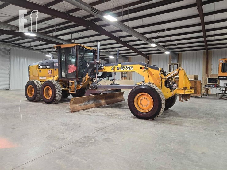 2015-deere-672g-image-2