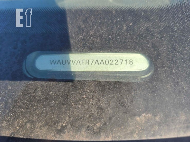 2010-audi-s5-image-25