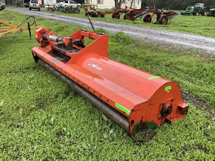 (offsite)-rears-12'-3-pt-offset-pto-chopper-image-5