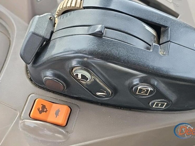 2007-john-deere-7330-image-23