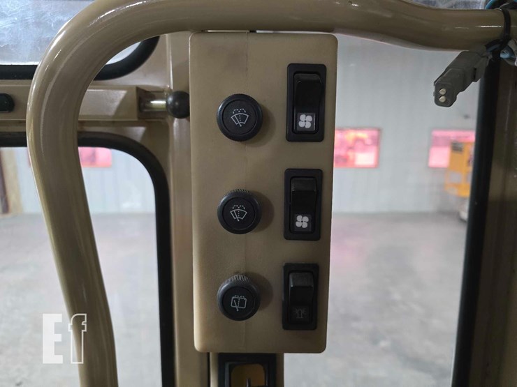 2007-caterpillar-140h-image-19