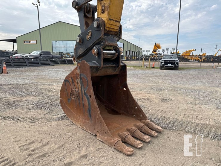 2022-xcmg-xe210u-image-12