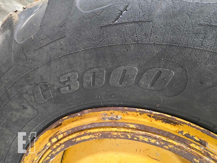 2005-caterpillar-140h-image-27