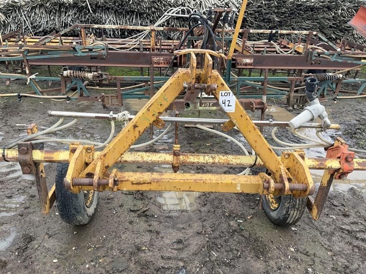 marvin-21'-3-pt-spray-boom-attachment-image-3