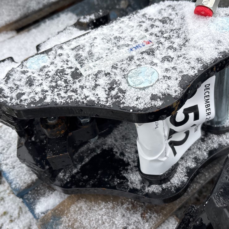 #2522 • 2025 Unused IR Semi-automatic Quick-Changer