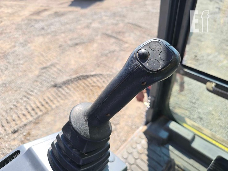 2022-xcmg-xe210u-image-19