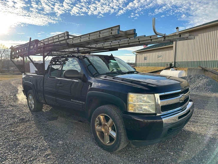 2009-chevrolet-1500-image-3