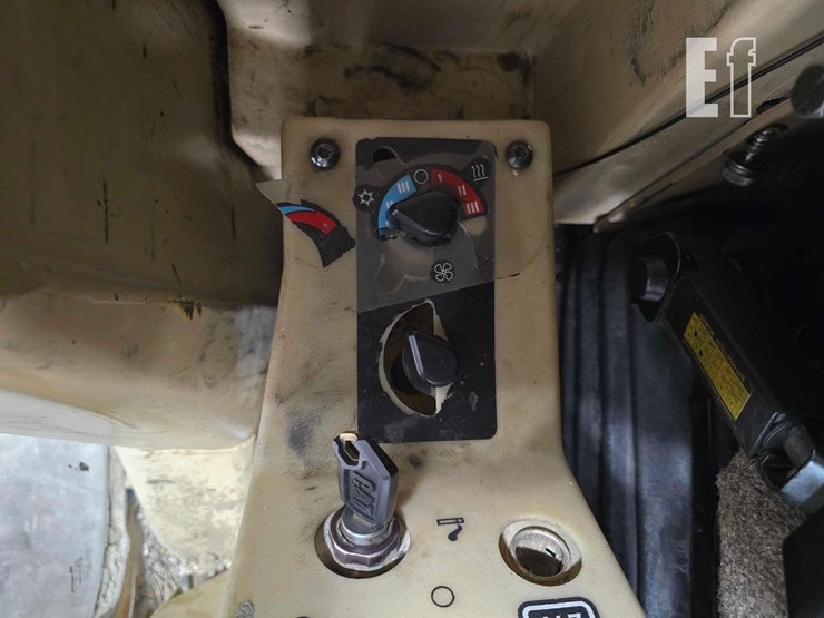 2006-caterpillar-140h-image-62