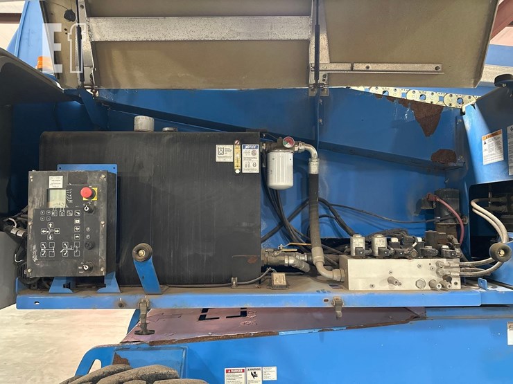 2011-genie-s125-image-18