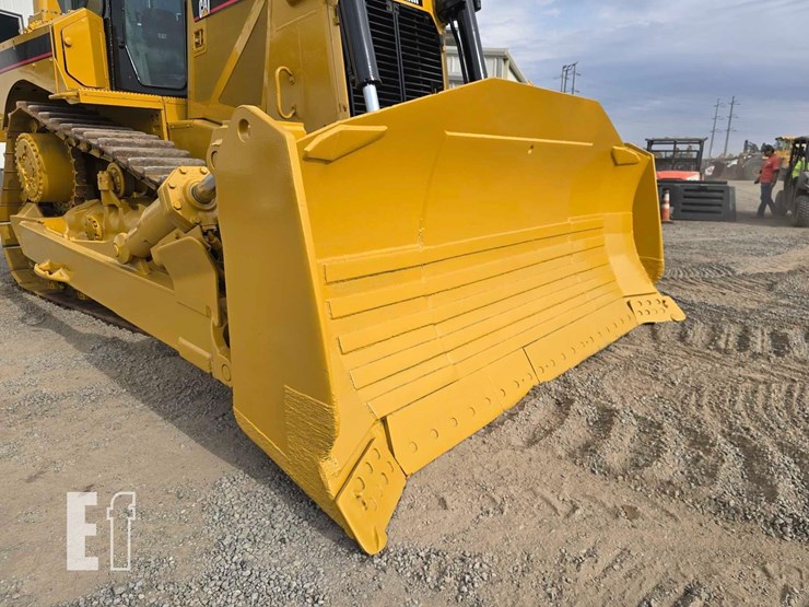2006-caterpillar-d8t-image-10