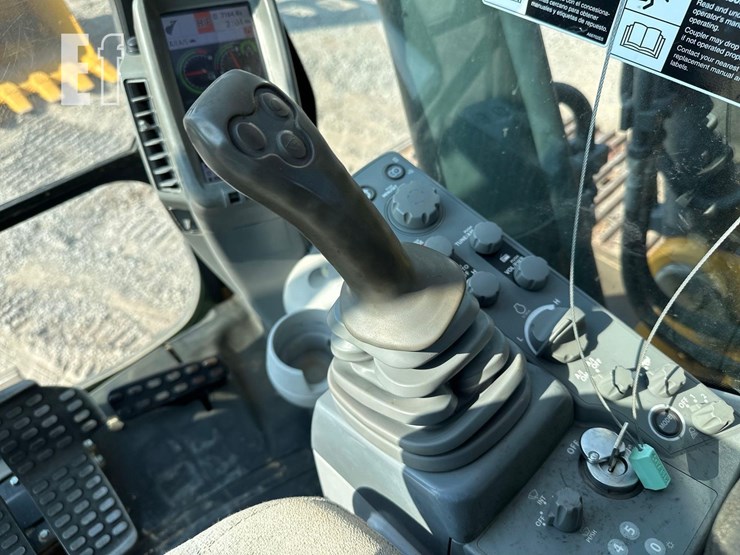 2018-deere-350g-lc-image-19