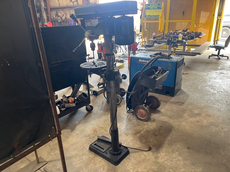 #74-•-central-machinery-floor-drill-press-image-4