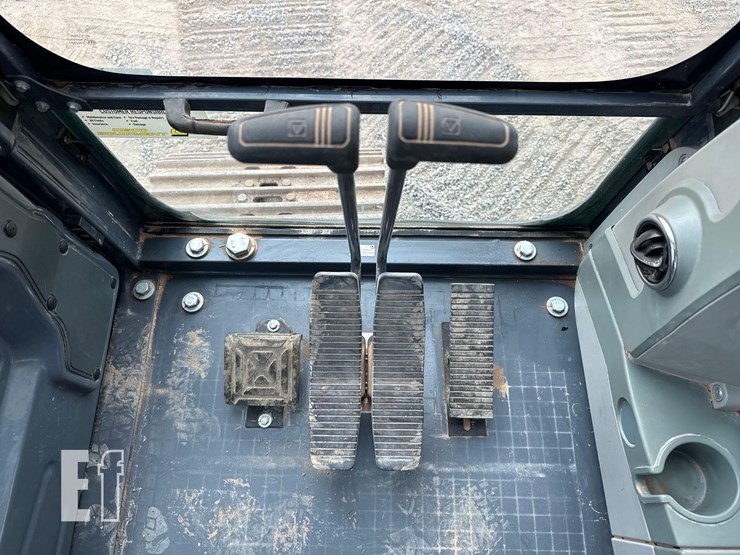 2022-xcmg-xe210u-image-17