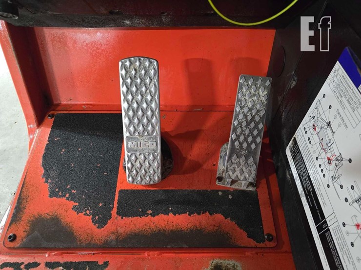 2019-skyjack-sj8831rt-image-24