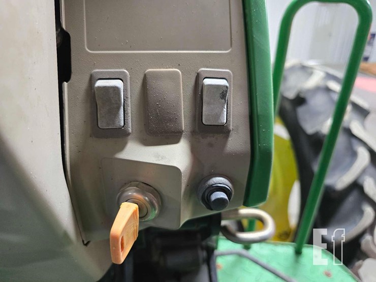 john-deere-6230-image-17