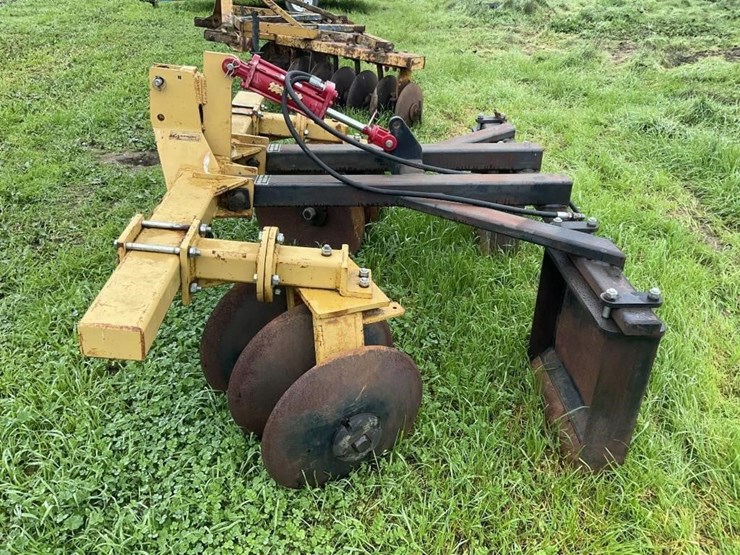 (offsite)-gearmore-3-pt-3-blade-ridger-image-4