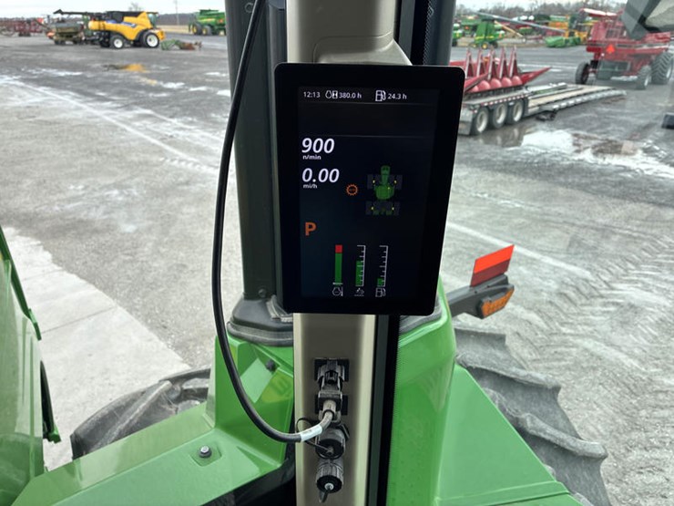 2024-john-deere-9r-590-image-87