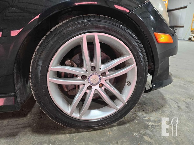 2014-mercedes-benz-c250-image-18