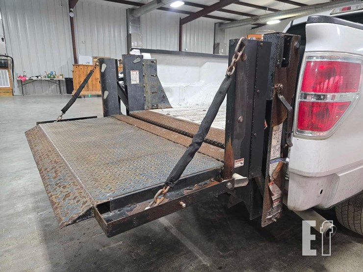 2013-ford-f150-xlt-image-10