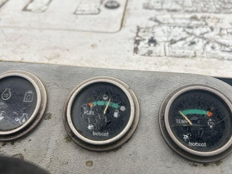 2000-bobcat-334c-image-26