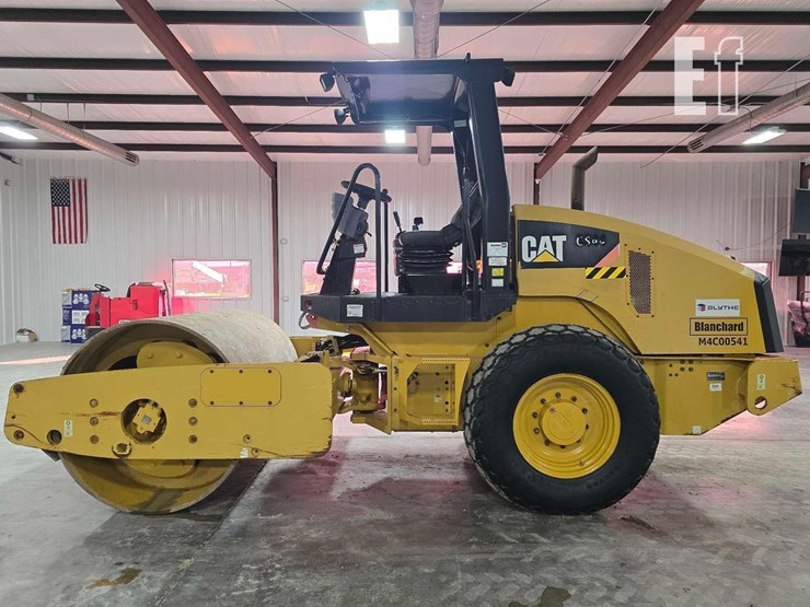 2013-caterpillar-cs44-image-5