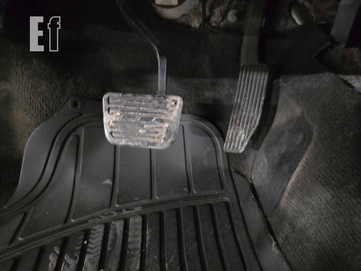 2012-chevrolet-colorado-image-12