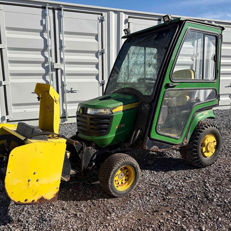 JOHN DEERE X739