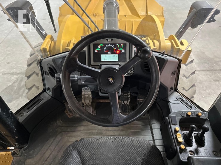 2017-caterpillar-962m-image-16