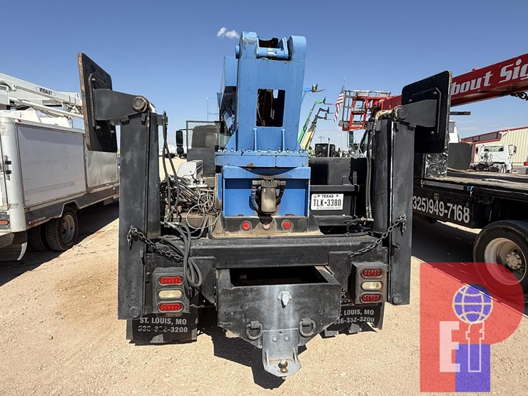 international-workstar-7400-image-5