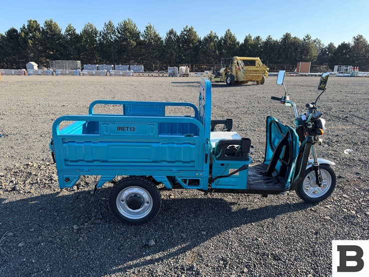 2025-ir-iret13-electric-tricycle-image-6