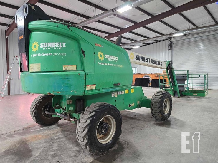 2016-jlg-460sj-image-3